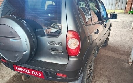 Chevrolet Niva I рестайлинг, 2012 год, 500 000 рублей, 2 фотография