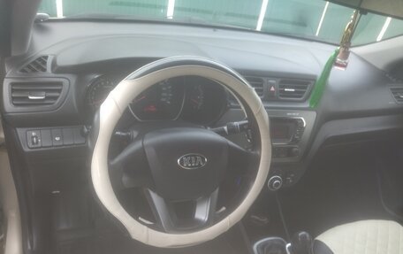 KIA Rio III рестайлинг, 2013 год, 800 000 рублей, 6 фотография