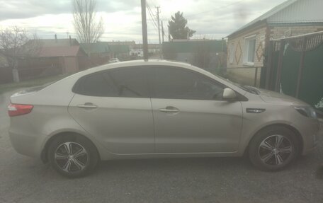KIA Rio III рестайлинг, 2013 год, 800 000 рублей, 11 фотография