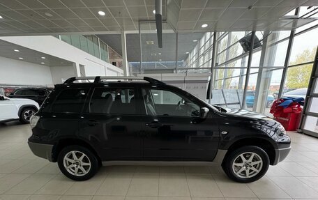 Mitsubishi Outlander III рестайлинг 3, 2003 год, 699 900 рублей, 4 фотография