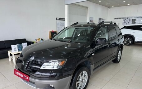 Mitsubishi Outlander III рестайлинг 3, 2003 год, 699 900 рублей, 2 фотография