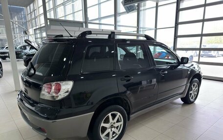 Mitsubishi Outlander III рестайлинг 3, 2003 год, 699 900 рублей, 5 фотография