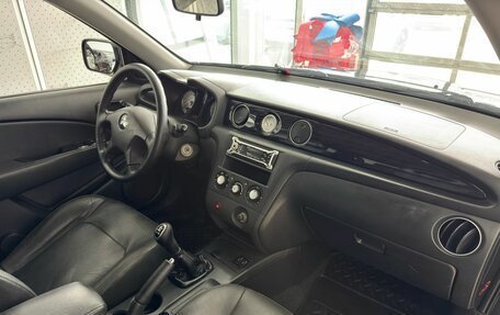 Mitsubishi Outlander III рестайлинг 3, 2003 год, 699 900 рублей, 8 фотография