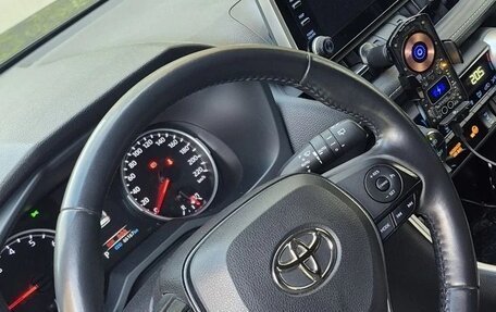 Toyota RAV4, 2022 год, 4 200 000 рублей, 4 фотография