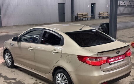 KIA Rio III рестайлинг, 2011 год, 520 000 рублей, 2 фотография