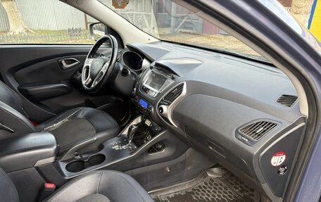 Hyundai ix35 I рестайлинг, 2011 год, 900 000 рублей, 3 фотография