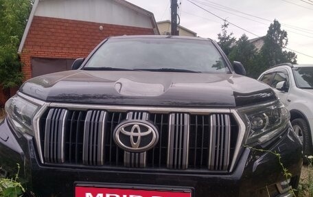 Toyota Land Cruiser Prado 150 рестайлинг 2, 2019 год, 5 800 000 рублей, 2 фотография