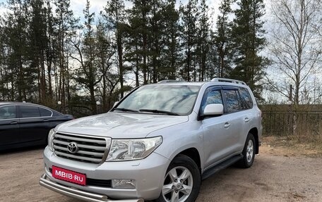 Toyota Land Cruiser 200, 2011 год, 2 600 000 рублей, 1 фотография