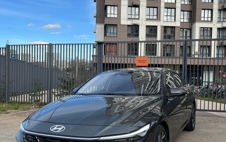 Hyundai Elantra, 2024 год, 2 200 000 рублей, 1 фотография