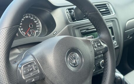Volkswagen Jetta VI, 2012 год, 990 000 рублей, 15 фотография