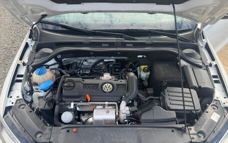 Volkswagen Jetta VI, 2012 год, 990 000 рублей, 18 фотография