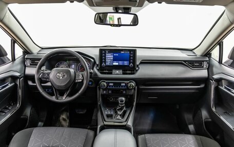 Toyota RAV4, 2020 год, 3 548 000 рублей, 14 фотография