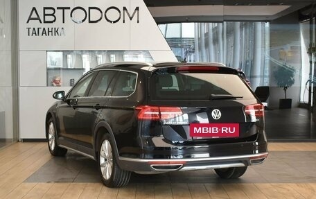 Volkswagen Passat B8 рестайлинг, 2018 год, 3 149 000 рублей, 5 фотография