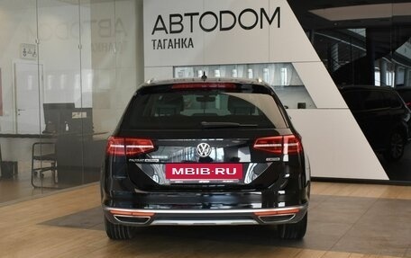 Volkswagen Passat B8 рестайлинг, 2018 год, 3 149 000 рублей, 6 фотография