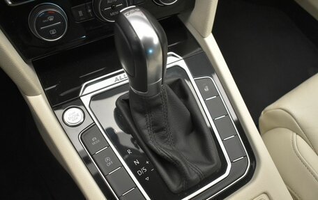 Volkswagen Passat B8 рестайлинг, 2018 год, 3 149 000 рублей, 17 фотография