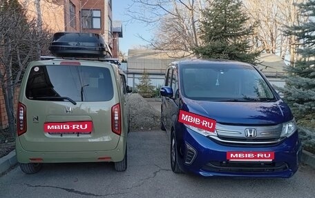 Honda Stepwgn IV, 2017 год, 1 700 000 рублей, 2 фотография