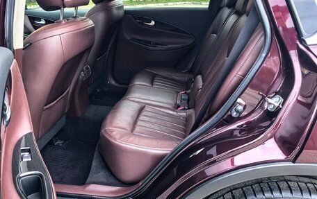 Infiniti QX50 I рестайлинг, 2016 год, 3 450 000 рублей, 34 фотография