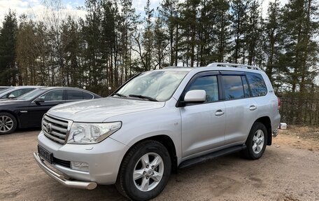 Toyota Land Cruiser 200, 2011 год, 2 600 000 рублей, 2 фотография