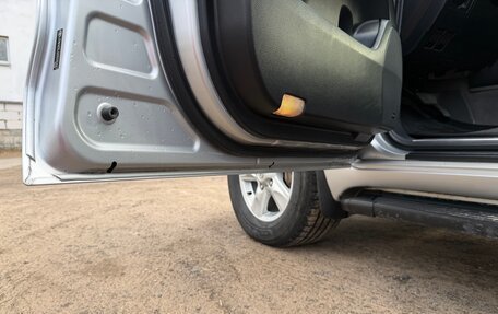Toyota Land Cruiser 200, 2011 год, 2 600 000 рублей, 10 фотография