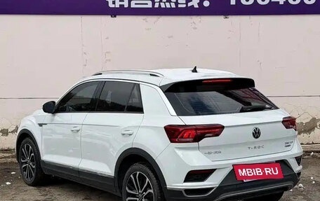 Volkswagen T-Roc I, 2022 год, 1 600 000 рублей, 4 фотография