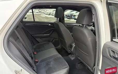 Volkswagen T-Roc I, 2022 год, 1 600 000 рублей, 15 фотография