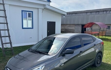 Hyundai Solaris II рестайлинг, 2014 год, 750 000 рублей, 3 фотография
