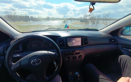 Toyota Corolla, 2003 год, 450 000 рублей, 8 фотография