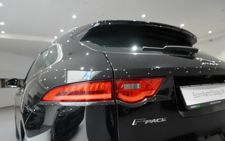 Jaguar F-Pace, 2017 год, 3 475 000 рублей, 27 фотография