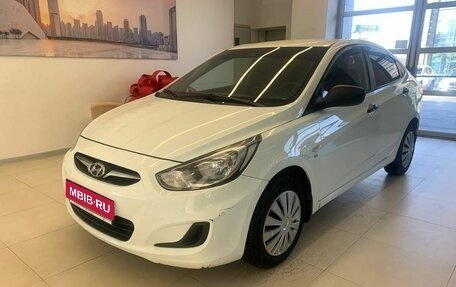 Hyundai Solaris II рестайлинг, 2013 год, 900 681 рублей, 1 фотография