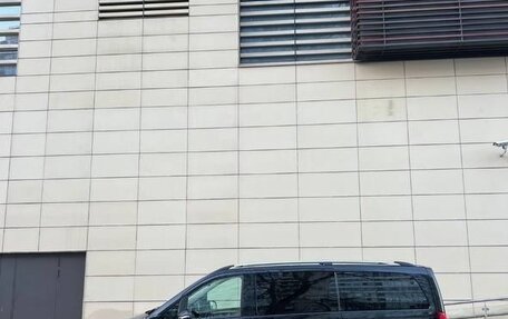 Mercedes-Benz V-Класс, 2019 год, 5 500 000 рублей, 6 фотография