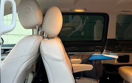 Mercedes-Benz V-Класс, 2019 год, 5 500 000 рублей, 9 фотография