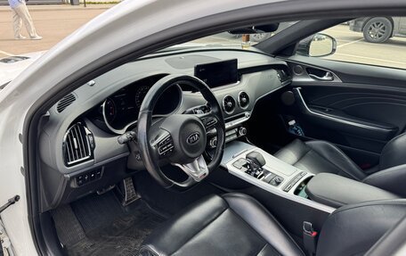 KIA Stinger I, 2021 год, 2 650 000 рублей, 3 фотография