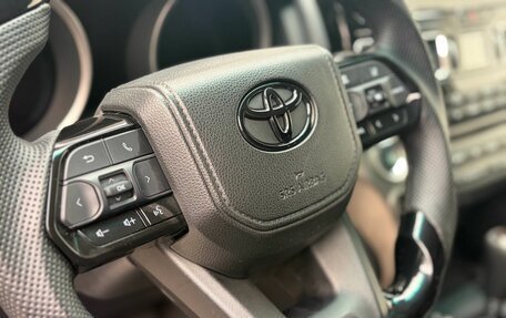 Toyota Land Cruiser 200, 2011 год, 3 199 900 рублей, 10 фотография