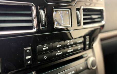 Toyota Land Cruiser 200, 2011 год, 3 199 900 рублей, 13 фотография