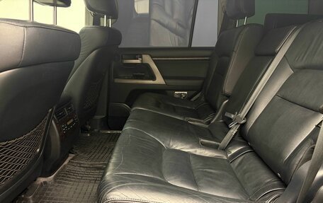 Toyota Land Cruiser 200, 2011 год, 3 199 900 рублей, 21 фотография