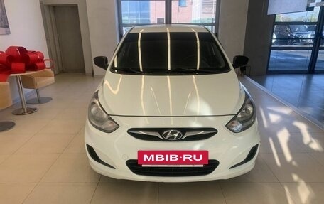 Hyundai Solaris II рестайлинг, 2013 год, 900 681 рублей, 2 фотография