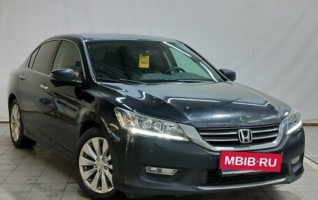 Honda Accord IX рестайлинг, 2013 год, 1 320 000 рублей, 3 фотография