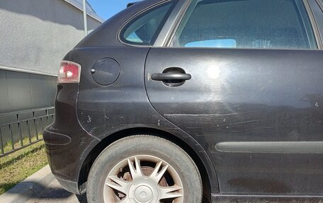 SEAT Ibiza III рестайлинг, 2003 год, 150 000 рублей, 6 фотография