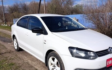 Volkswagen Polo VI (EU Market), 2013 год, 700 000 рублей, 1 фотография