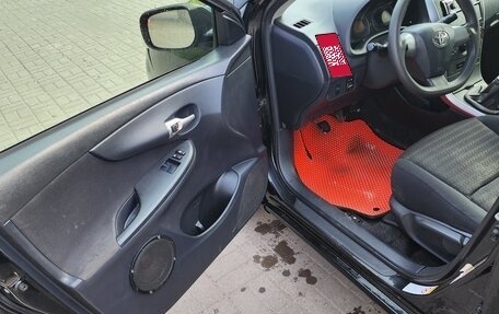 Toyota Corolla, 2011 год, 950 000 рублей, 21 фотография