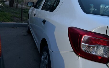 Renault Logan II, 2016 год, 570 000 рублей, 4 фотография