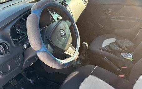 Renault Logan II, 2016 год, 570 000 рублей, 6 фотография