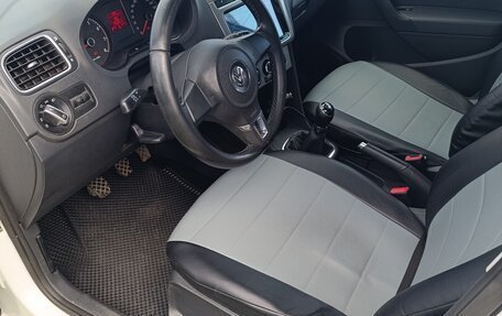 Volkswagen Polo VI (EU Market), 2013 год, 700 000 рублей, 9 фотография