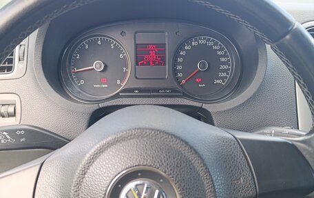 Volkswagen Polo VI (EU Market), 2013 год, 700 000 рублей, 12 фотография