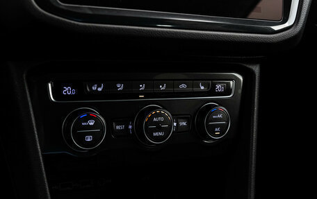 Volkswagen Tiguan II, 2020 год, 2 099 000 рублей, 15 фотография
