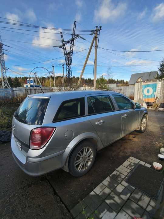 Opel Astra H рестайлинг, 2011 год, 850 000 рублей, 1 фотография