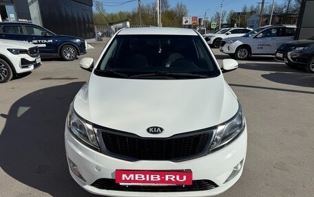 KIA Rio III рестайлинг, 2014 год, 720 000 рублей, 2 фотография