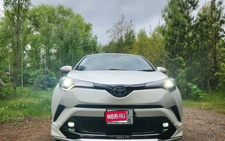 Toyota C-HR I рестайлинг, 2019 год, 2 200 000 рублей, 1 фотография