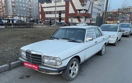 Mercedes-Benz W123, 1977 год, 100 000 рублей, 1 фотография