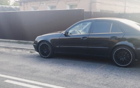 Mercedes-Benz E-Класс, 2002 год, 550 000 рублей, 4 фотография